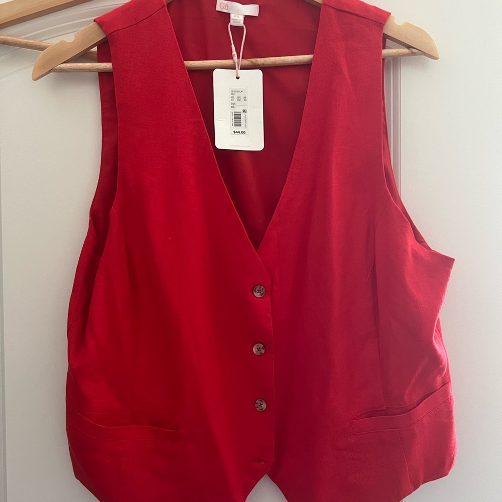 NWT Gianna Bini Vibrant Red Vest Top